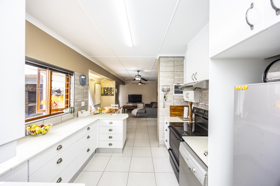 3 Bedroom Property for Sale in Beacon Bay North Eastern Cape